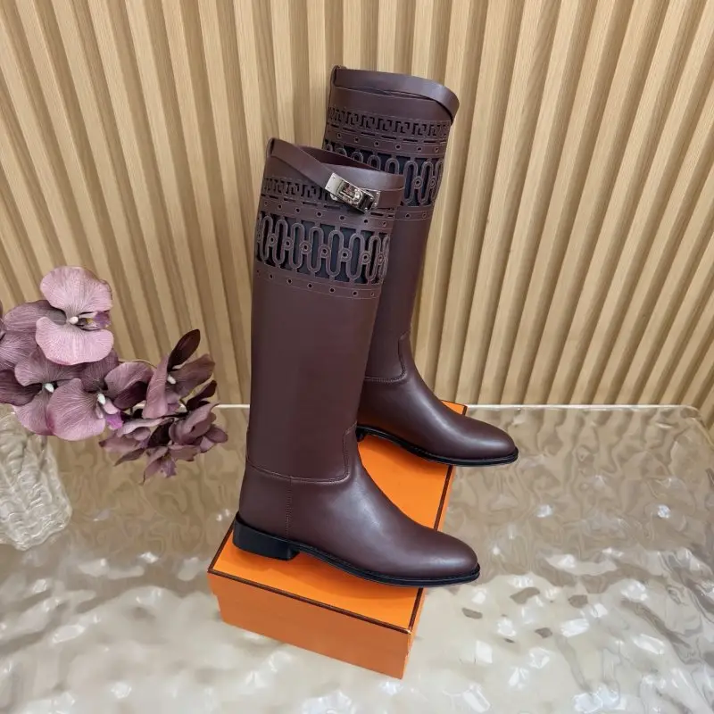 Hermes Women's leather boots buckle Kelly — Photo 2