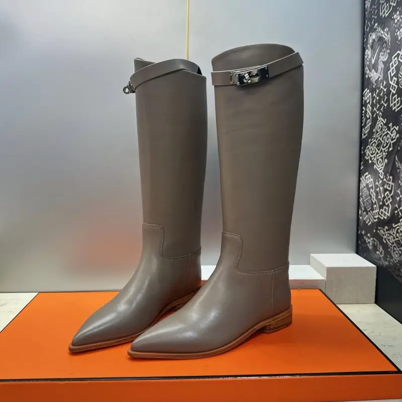 Hermes Women's leather boots buckle Kelly — Photo 3