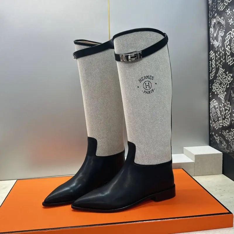 Hermes Women's leather boots buckle Kelly — Photo 3