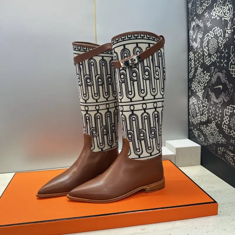 Hermes Women's leather boots buckle Kelly — Photo 3