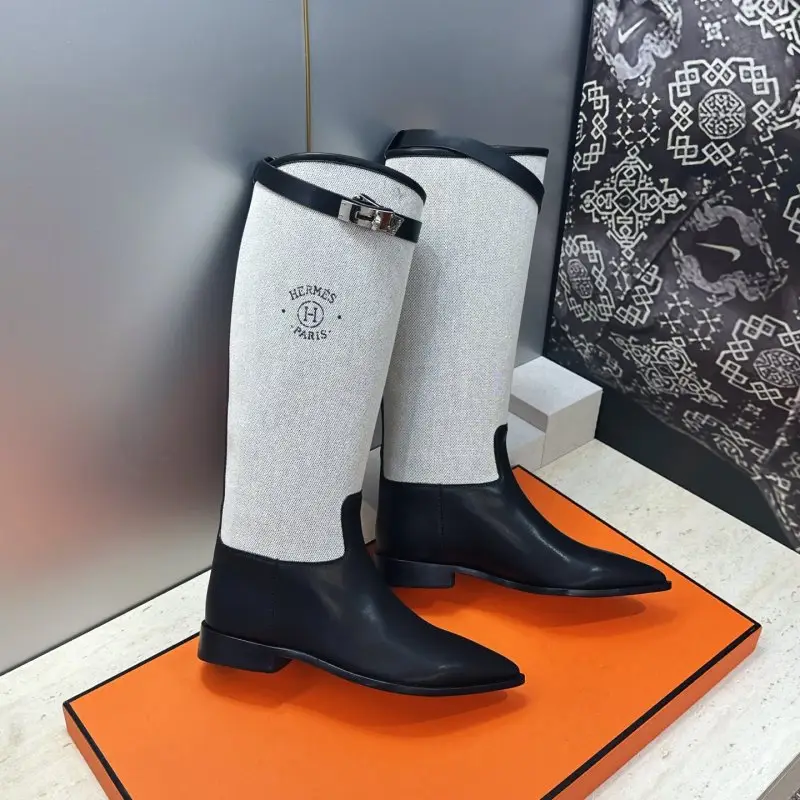 Hermes Women's leather boots buckle Kelly — Photo 4