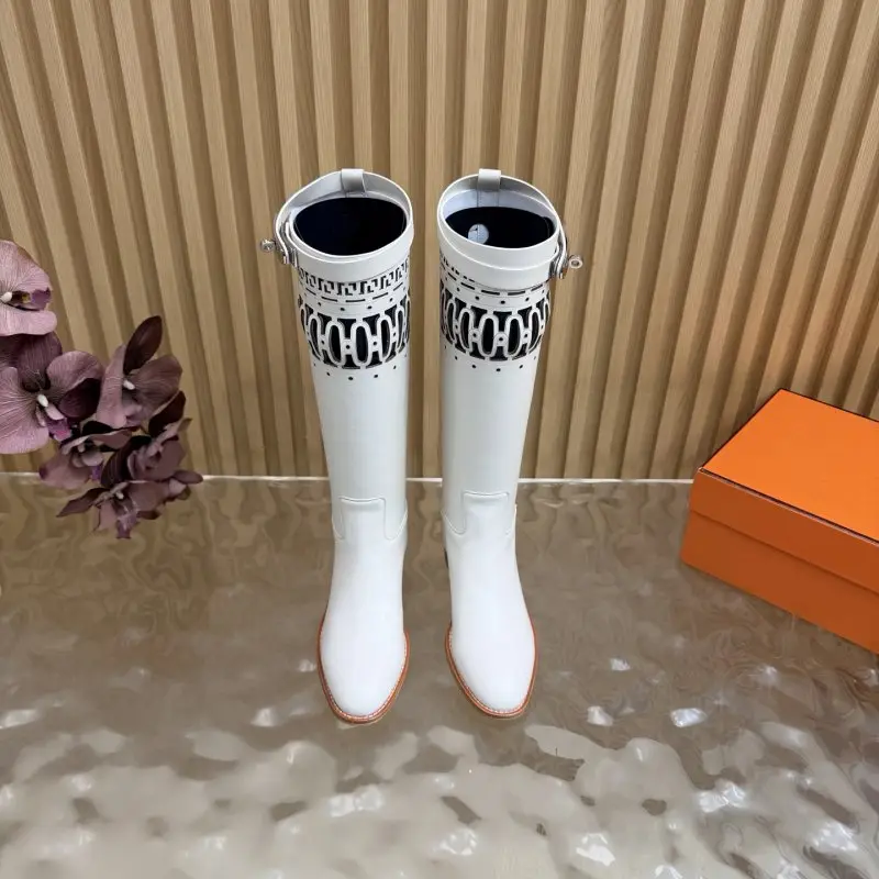 Hermes Women's leather boots buckle Kelly — Photo 4