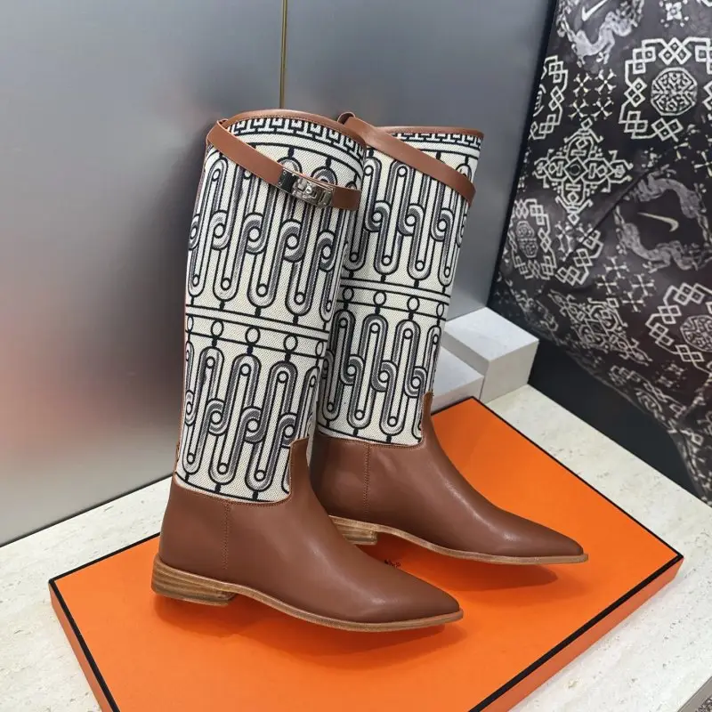 Hermes Women's leather boots buckle Kelly — Photo 4