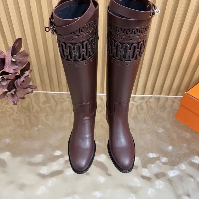 Hermes Women's leather boots buckle Kelly — Photo 5