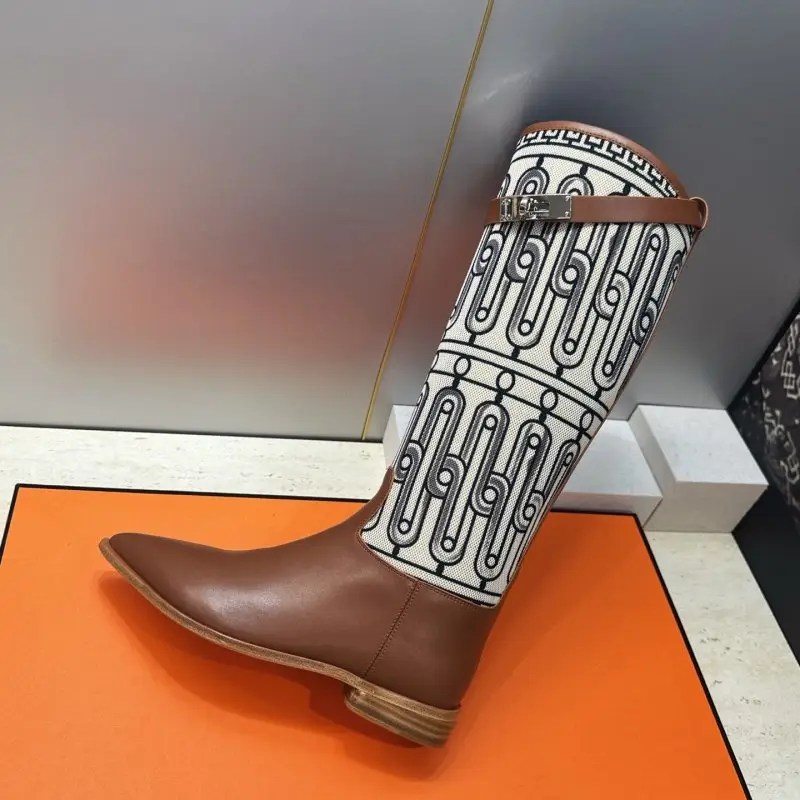Hermes Women's leather boots buckle Kelly — Photo 5