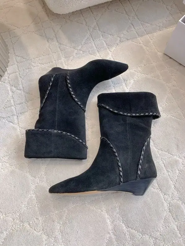 Isabel Marant — Ботильоны на танкетке