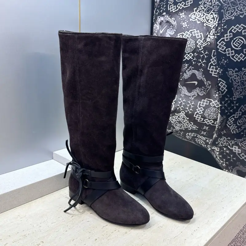 Boots women's