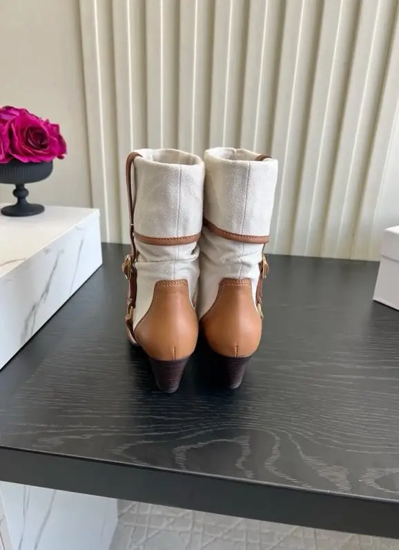 Isabel Marant Retro boots at style patchwork — Photo 2