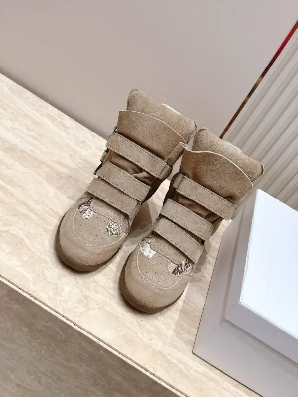 Isabel Marant Sneakers on Wedge — Photo 2
