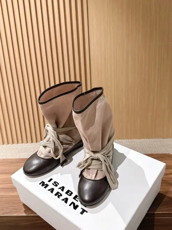 Isabel Marant — Замшеві ботильйони з бісером