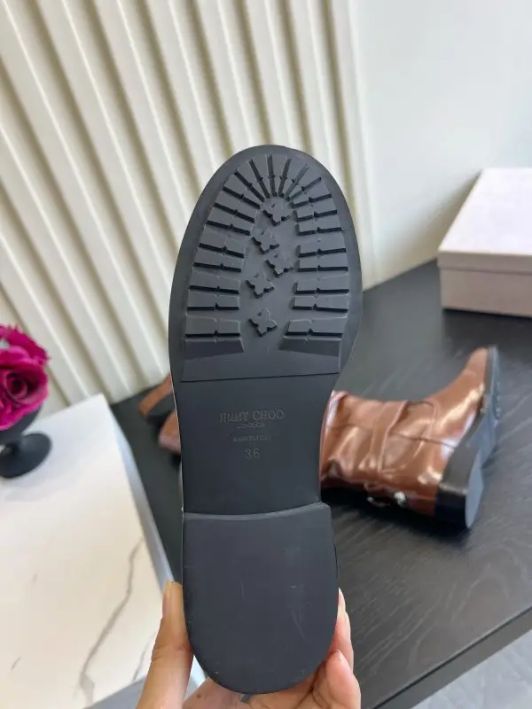 Jimmy Choo Leather high boots from плиссировкой and free shafted — Photo 5