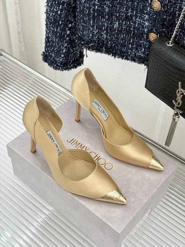 Jimmy Choo Silk shoes on high heel from a metal the toe and lateral notches — Photo 3