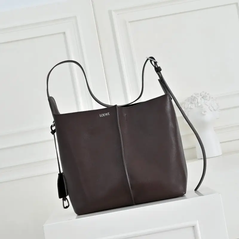 Loewe — Сумка відро Loewe Bilbao 26 см