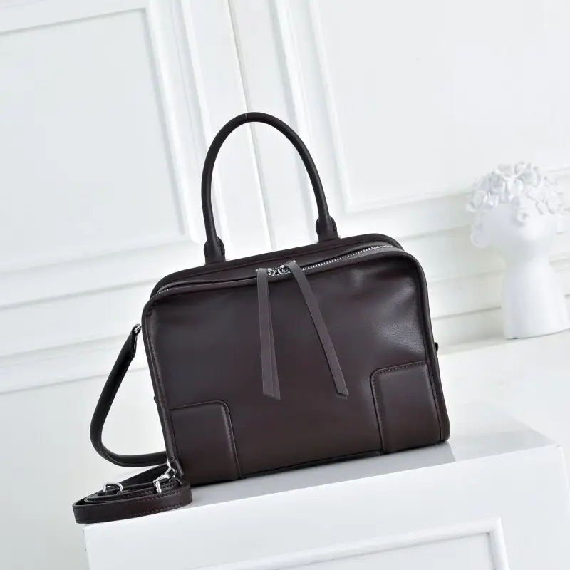 Сумка Loewe Amazon 25 см шкіряна