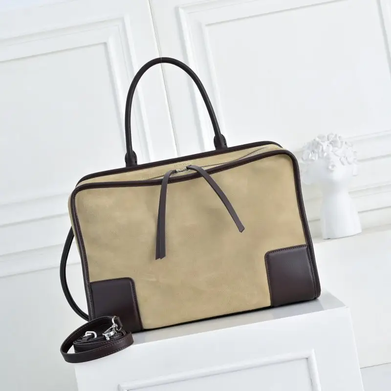 Loewe — Сумка Loewe Amazon 35 см шкіряна