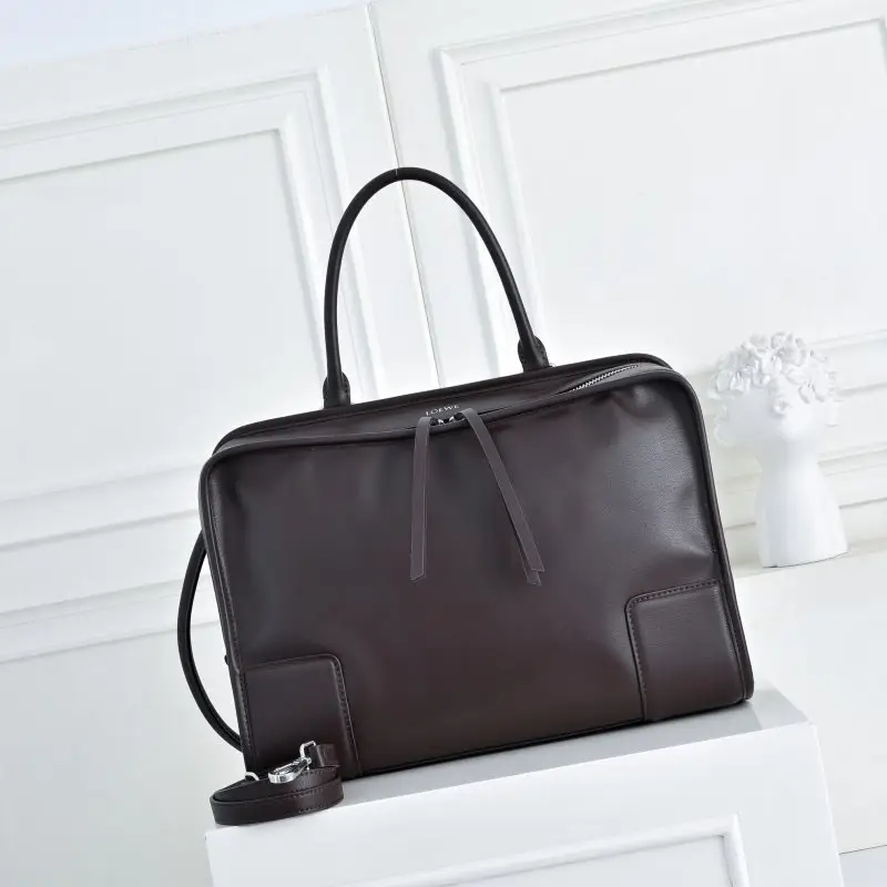 Loewe — Сумка Loewe Amazon 35 см шкіряна