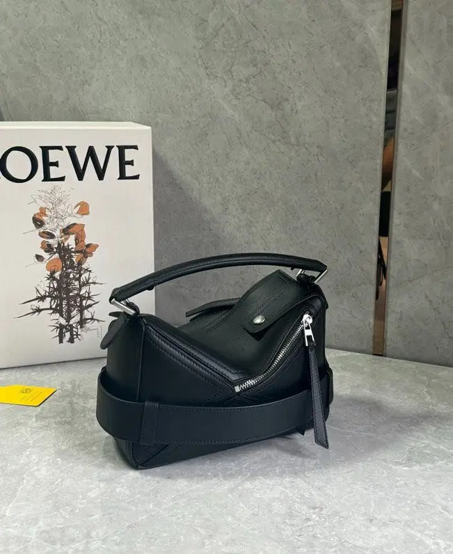 Loewe Сумка Puzzle 24 см — Фото 3