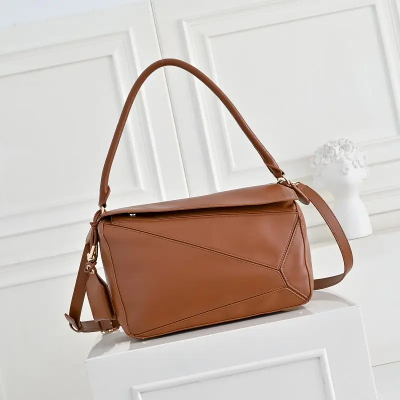 Loewe — Сумка Puzzle 28 см кожаная с длинными ручками