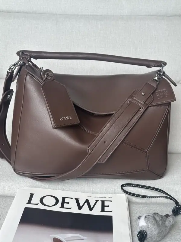 Loewe — A bag Puzzle 33 cm of skin lamb