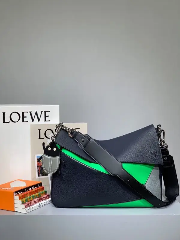 Loewe — A bag Puzzle 37 cm