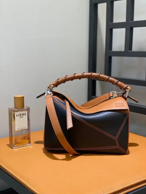 Loewe A bag Puzzle leather 24 cm — Photo 1