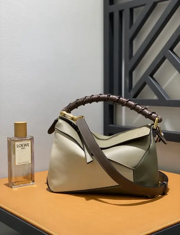 Loewe — Сумка Puzzle шкіряна 24 см