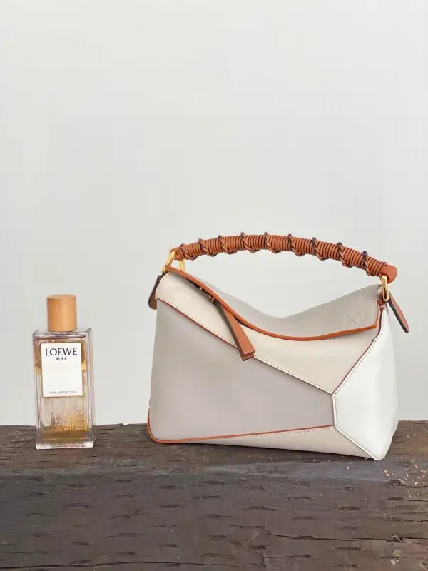 Loewe A bag Puzzle leather 24 cm — Photo 2
