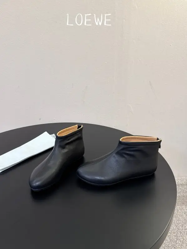 Loewe — Кожаные ботильоны с квадратным носком