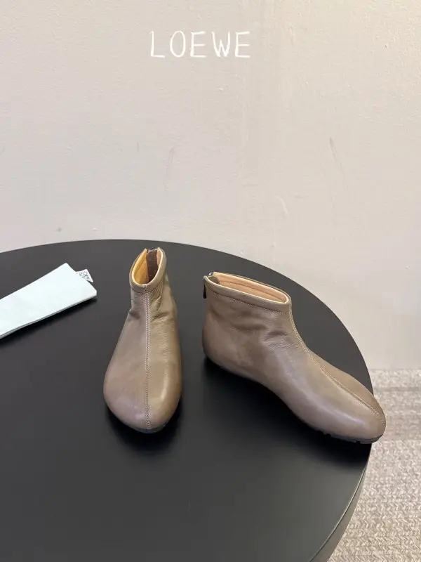Loewe Шкіряні ботильйони з квадратним носком — Фото 3