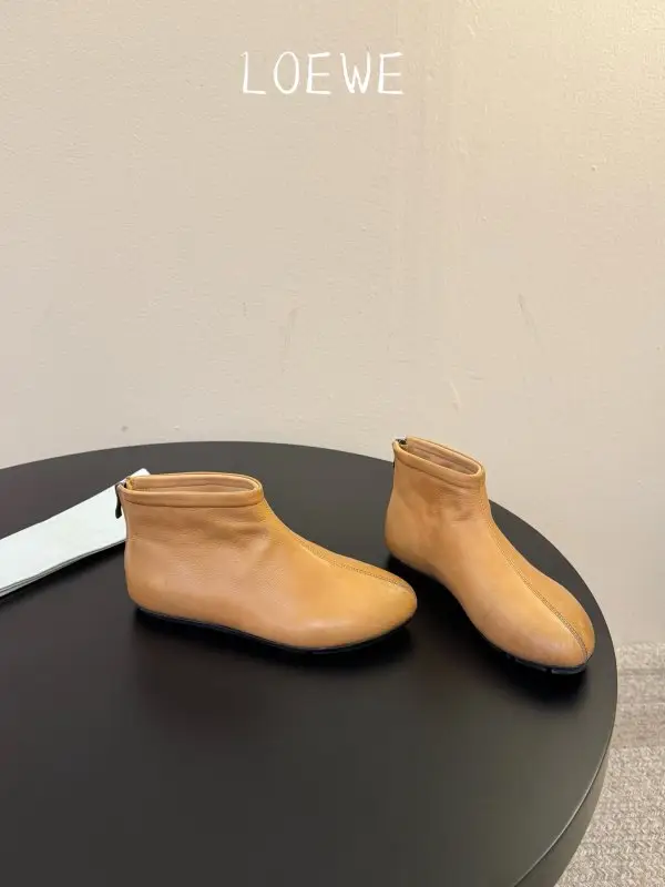 Loewe Шкіряні ботильйони з квадратним носком — Фото 4