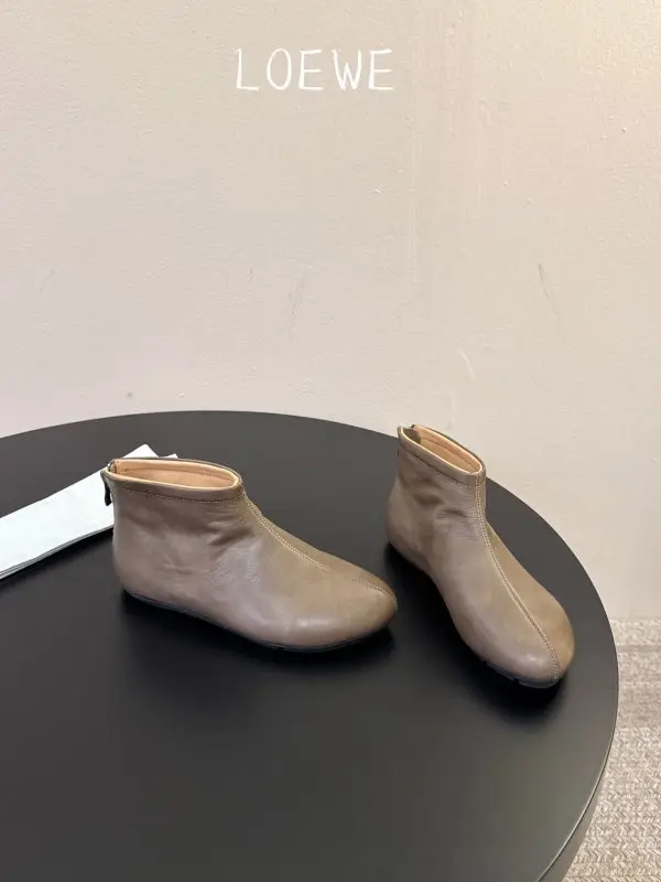 Loewe Шкіряні ботильйони з квадратним носком — Фото 4