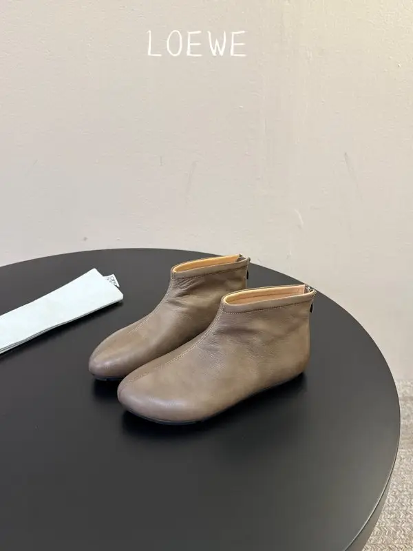 Loewe Шкіряні ботильйони з квадратним носком — Фото 5