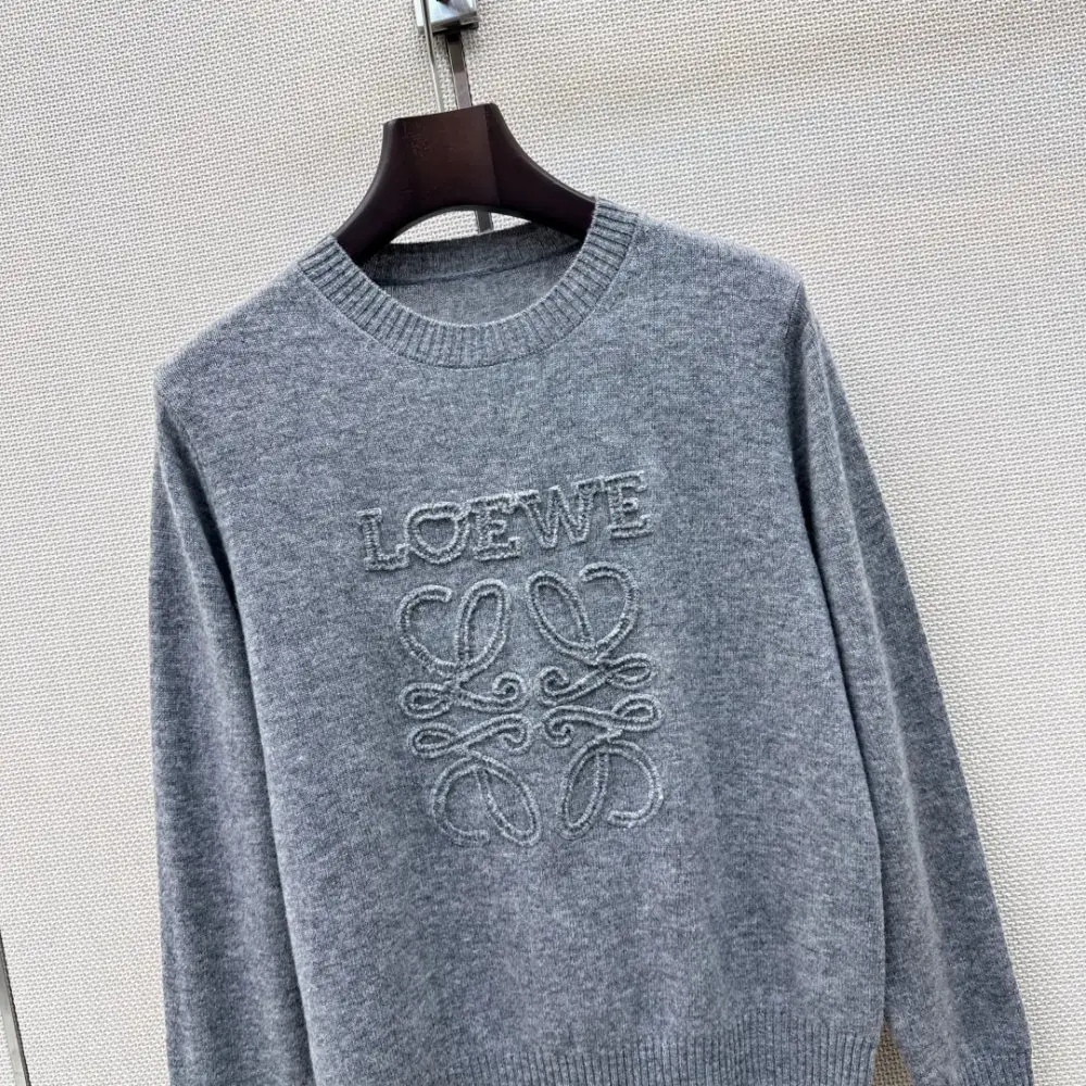 Loewe Pullover female — Photo 2