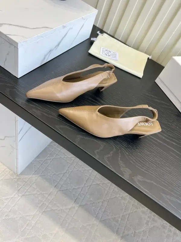 Loewe Туфли с открытой пяткой и острым носком — Фото 2