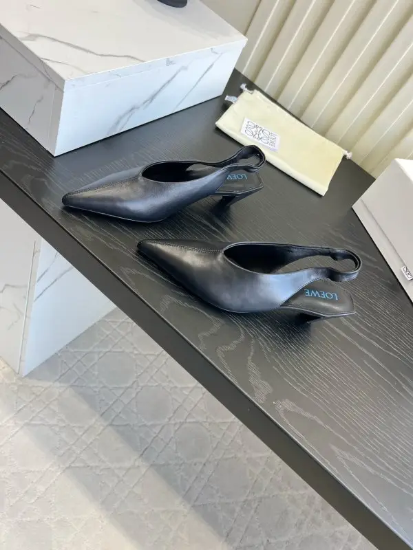 Loewe Туфли с открытой пяткой и острым носком — Фото 2