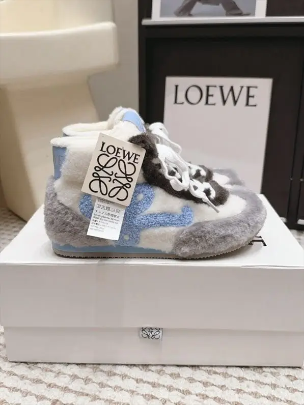 Loewe — Кросівки хутряні
