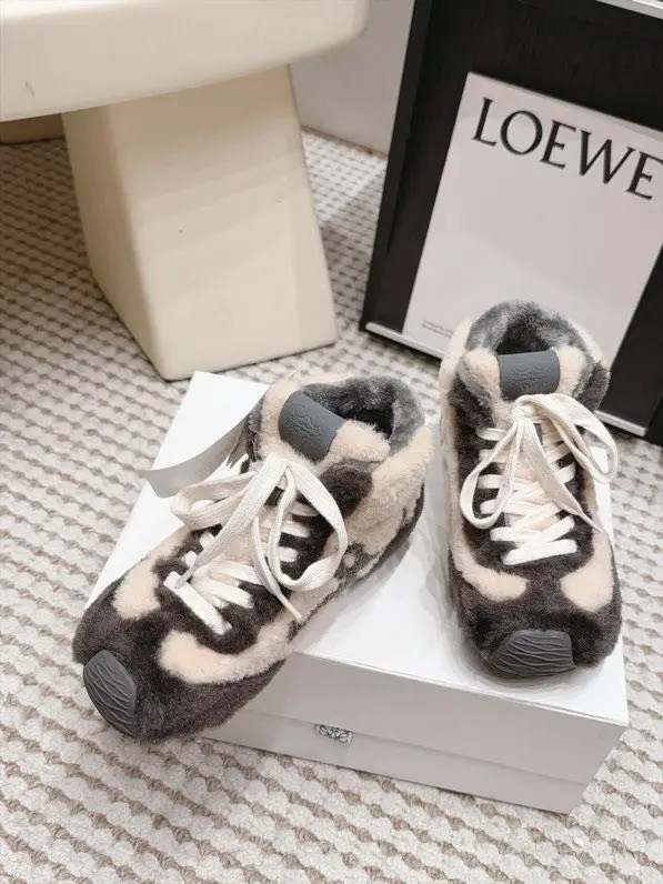 Loewe Кроссовки меховые — Фото 3