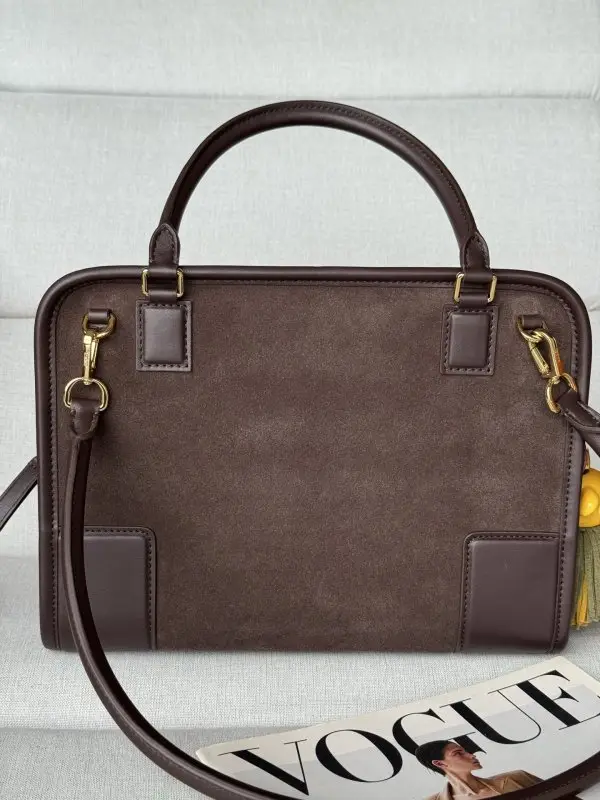 Loewe Suede a bag LOEWE Amazona 180 28 cm — Photo 3