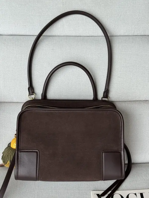 Loewe Suede a bag LOEWE Amazona 180 28 cm — Photo 4