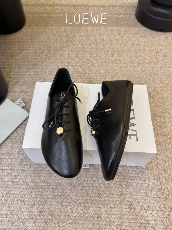 Loewe Women's shoes Muller on lace — Photo 2