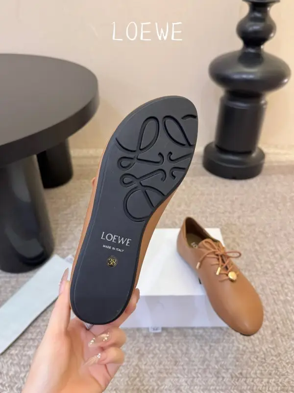 Loewe Женские туфли Muller на шнуровке — Фото 4