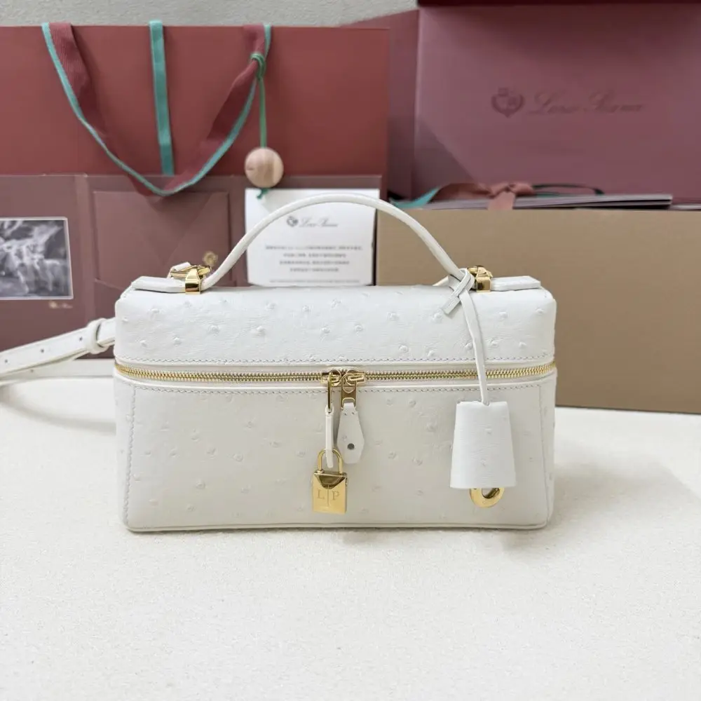 Loro Piana — A bag women's Extra Bag L23