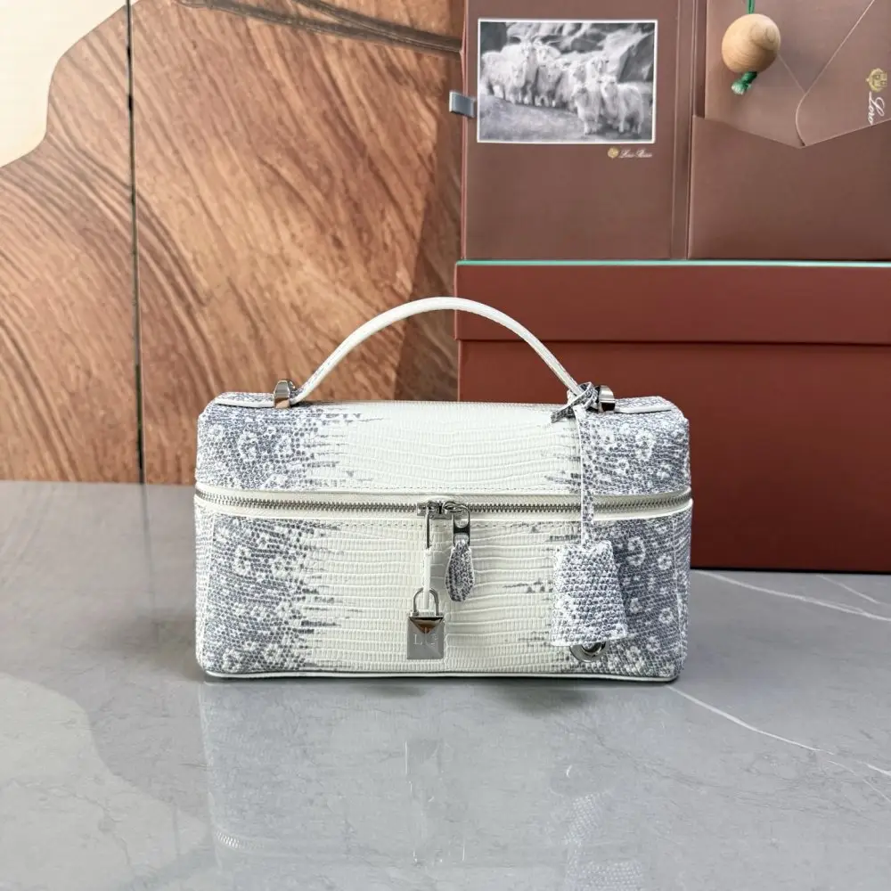 Loro Piana — Сумка женская Extra Bag L23