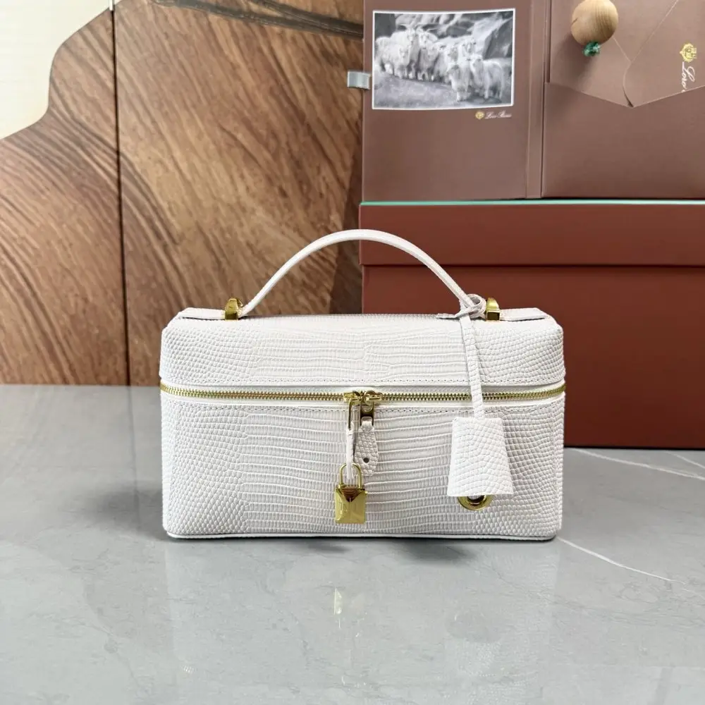 Loro Piana A bag women's Extra Bag L23 — Photo 1