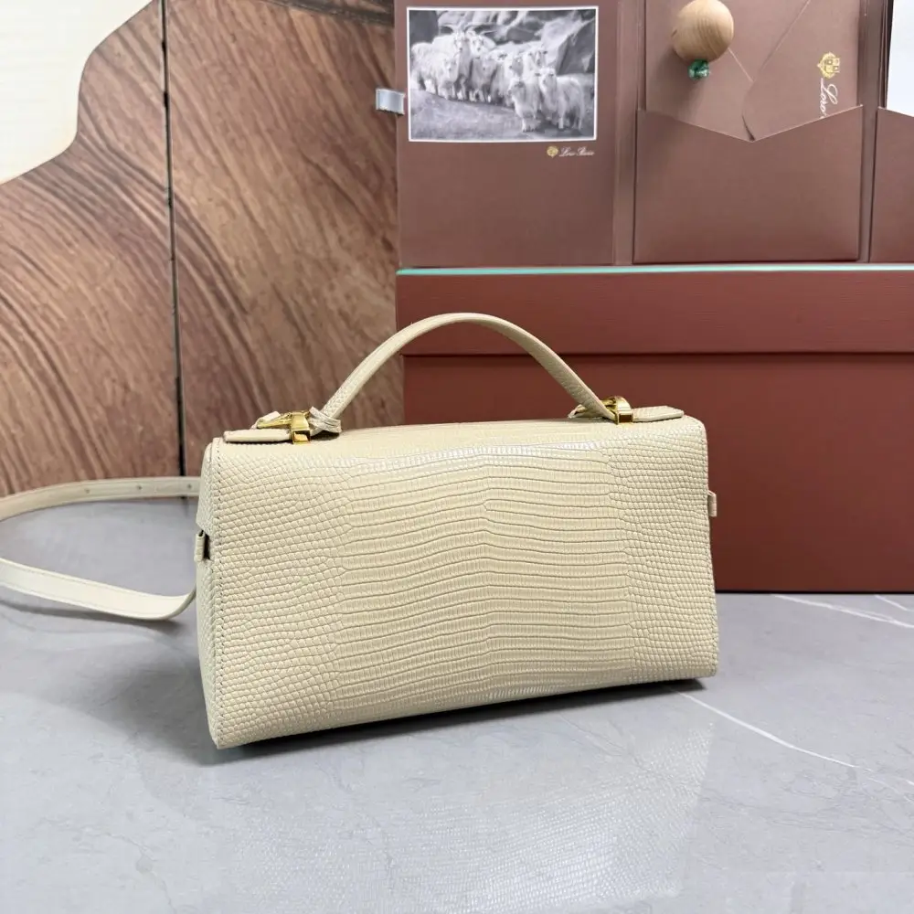 Loro Piana A bag women's Extra Bag L23 — Photo 3