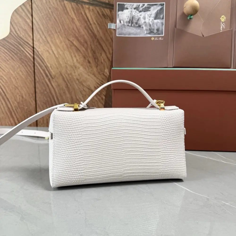 Loro Piana A bag women's Extra Bag L23 — Photo 3