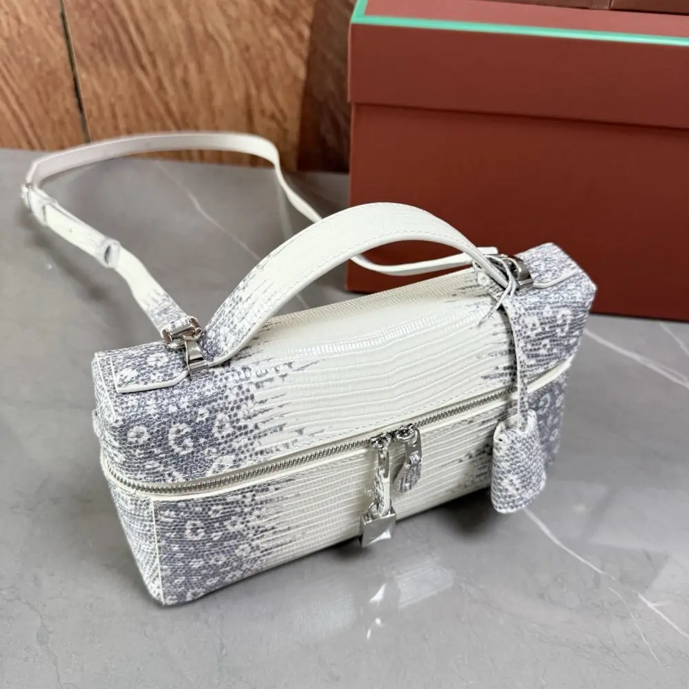 Loro Piana Сумка женская Extra Bag L23 — Фото 5