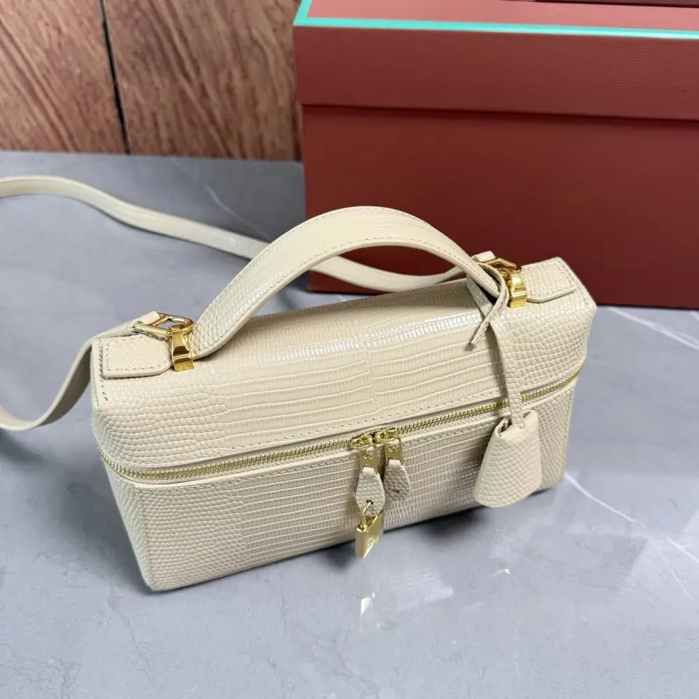Loro Piana A bag women's Extra Bag L23 — Photo 5