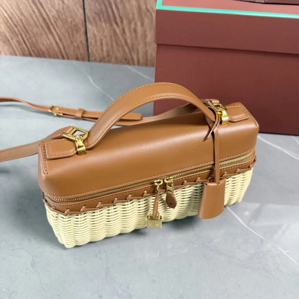 Loro Piana Сумка женская Extra Bag L23 — Фото 5