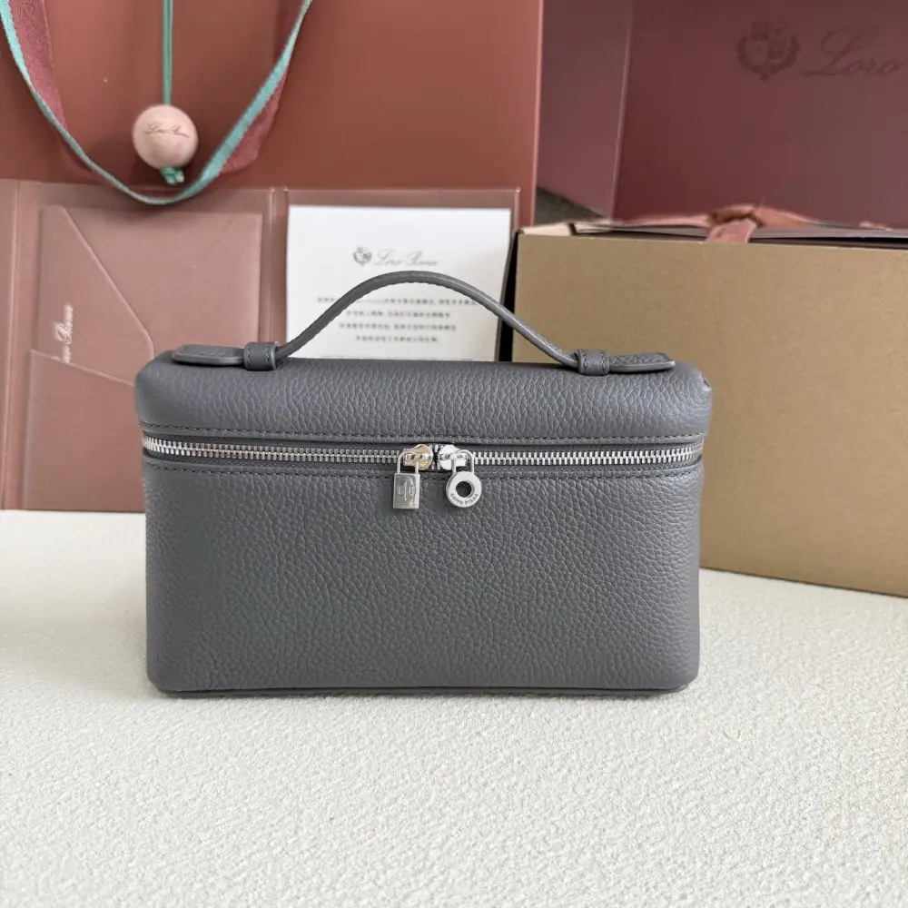 Loro Piana — Сумка жіноча Extra Pocket L19